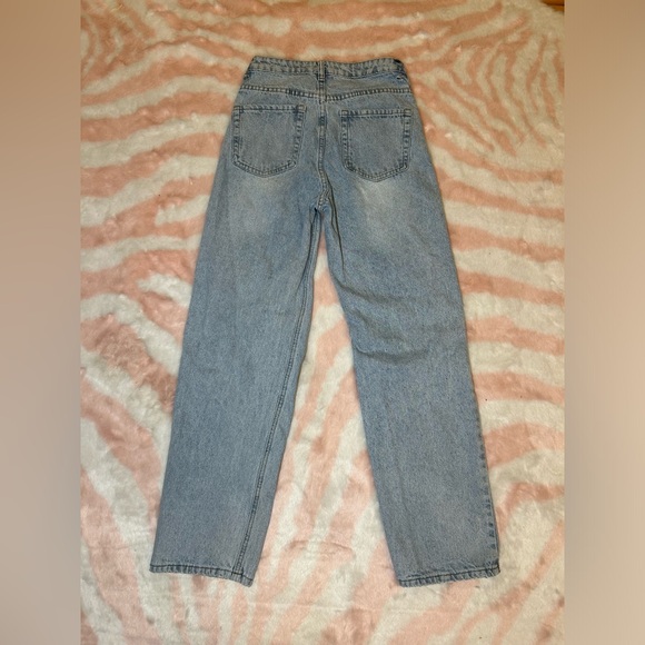 Edikted Wide or Die Ripped Jeans - Picture 6 of 8